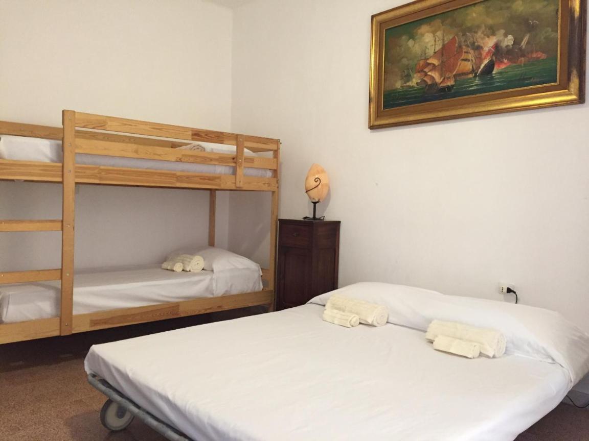 Nice Apartament 100M To Sea 2*Floor Monopoli Luaran gambar
